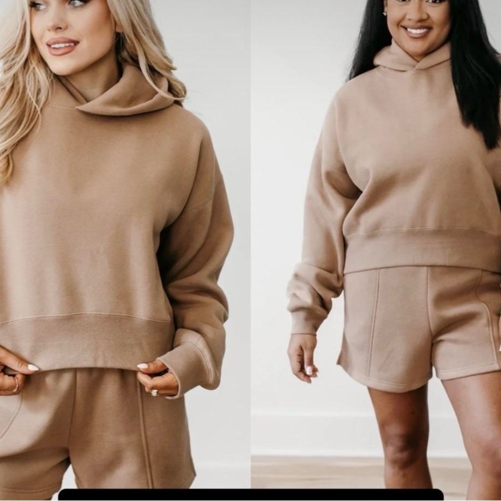 Inzy Cropped Sweatshirt and Shorts SET